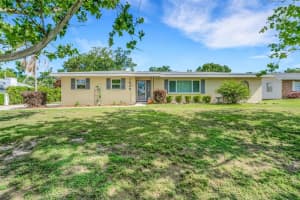 1620 Rose Dr, LAKELAND