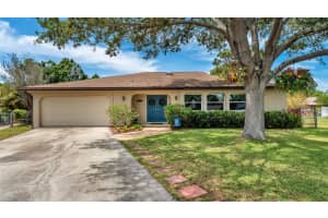 2974 163rd Ter N, CLEARWATER