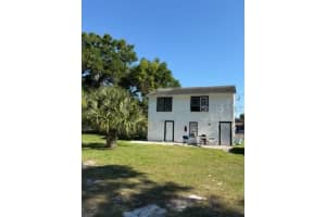 1125 Olive St, LAKELAND