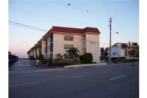 1400 Tarpon Center Dr #105, VENICE