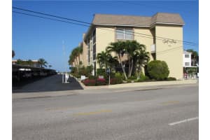 1400 Tarpon Center Dr #213, VENICE