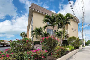 1400 Tarpon Center Dr #314, VENICE