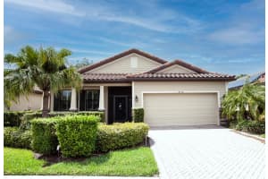 8156 36th St E, SARASOTA