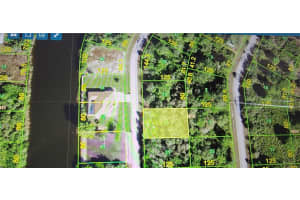 10038 Boylston St, PORT CHARLOTTE