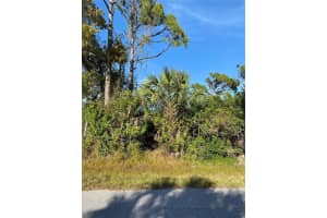 3084 Montgomery Dr, PORT CHARLOTTE