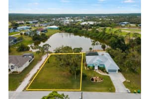 6 Pine Valley Ct, ROTONDA WEST