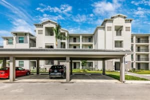 12280 Wellen Golf St #203, VENICE