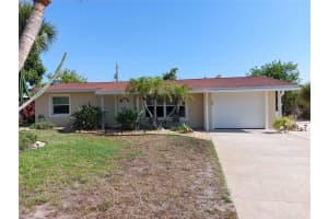 1541 Crest Dr, ENGLEWOOD