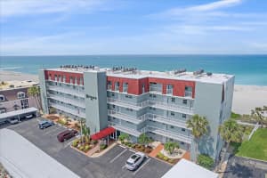 950 Tarpon Center Dr #504, VENICE