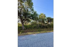 De Miranda Ave, NORTH PORT