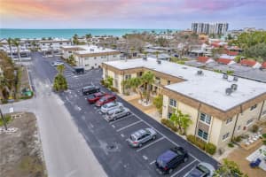 616 Flamingo Dr #102, VENICE