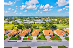 4114 Murfield Dr E, BRADENTON