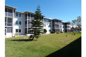 649 Tamiami Trl S #301, VENICE