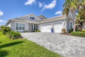 8245 Grande Shores Dr, SARASOTA