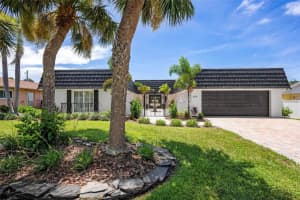 599 Flamingo Dr, VENICE