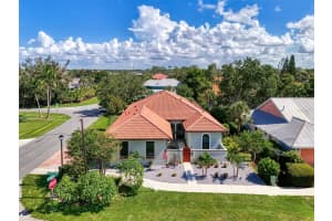 408 Tortuga Dr, NOKOMIS