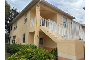 703 Casa Del Lago Way #703, VENICE