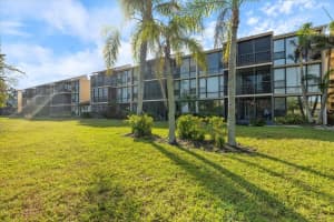 612 Bird Bay Dr S #214, VENICE