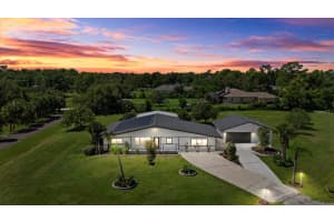 1400 Mustang St, NOKOMIS