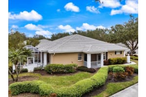 900 Paisley Ct #1, VENICE