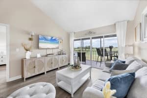 408 Cerromar Cir S #331, VENICE