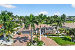 319 Oakwood Cir, ENGLEWOOD 319 Oakwood Cir, ENGLEWOOD