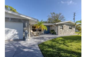104 Fiesole St, VENICE