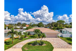 829 Harbor Dr S, VENICE