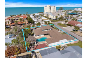 715 Golden Beach Blvd, VENICE