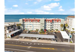 950 Tarpon Center Dr #202, VENICE 950 Tarpon Center Dr #202, VENICE