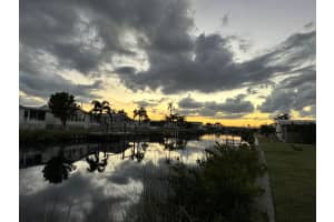 623 Fairmount Dr, NORTH PORT