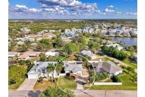 812 Garland Ave, NOKOMIS