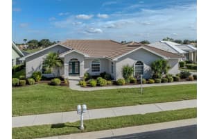 1684 Valley Dr, VENICE