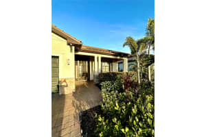 20828 Cattail Blvd, VENICE