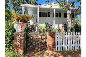 286 Shamrock Dr, VENICE 286 Shamrock Dr, VENICE