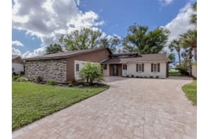 1141 Sleepy Hollow Ct, VENICE