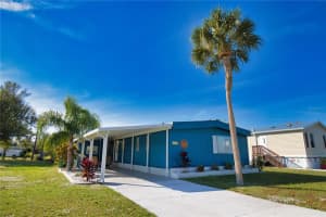 8207 Archie St, ENGLEWOOD