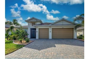 425 Baneberry Ct, NOKOMIS