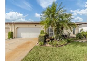 647 Foxwood Blvd, ENGLEWOOD