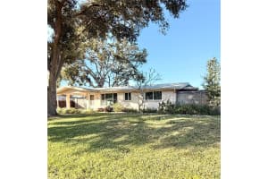 551 E Seminole Dr, VENICE