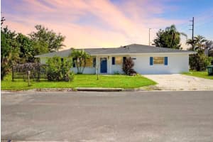 1796 Florence Ave, ENGLEWOOD