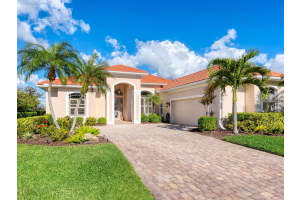 814 Adonis Pl, VENICE