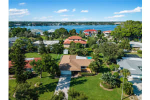 424 Baycrest Dr, VENICE