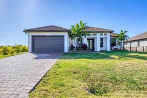 15504 Hennipen Cir, PORT CHARLOTTE