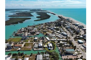 120 Mockingbird Ln, ENGLEWOOD