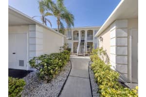435 Cerromar Ln #326, VENICE