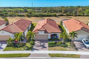 24193 Spartina Dr, VENICE