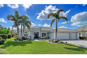 364 Swallow Cir, VENICE