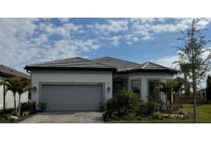 6076 Silver Grass Ct, NOKOMIS