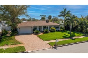 809 Nokomis Ave S, VENICE